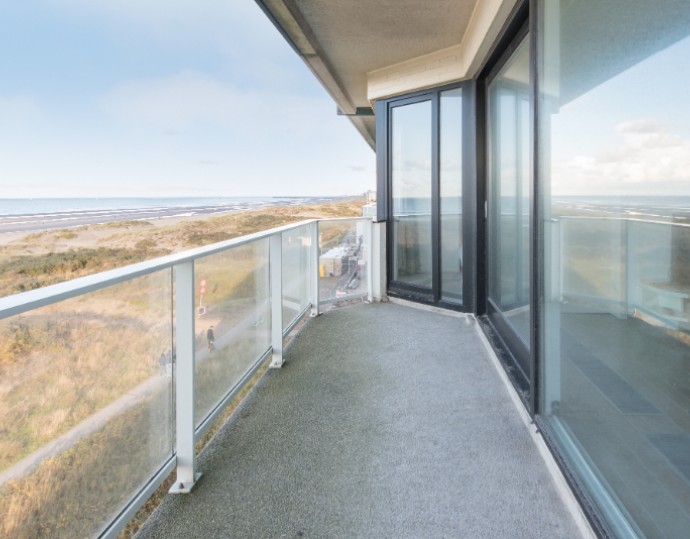 Exklusive 2-Zimmer-Wohnung mit Panoramablick aufs Meer